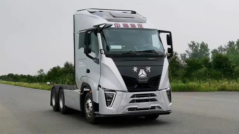 Тягач Sinotruk Huanghe x7