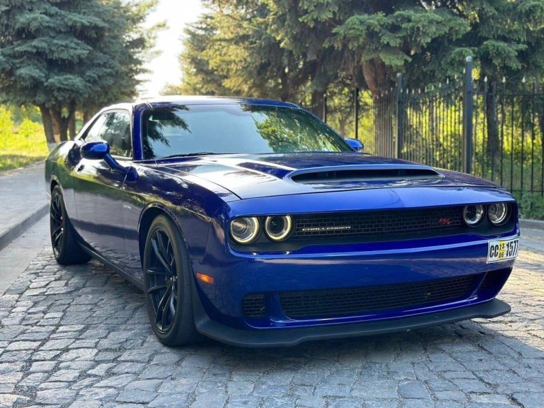 Dodge challenger iii