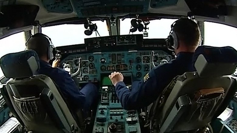 Военный летчик ил-76