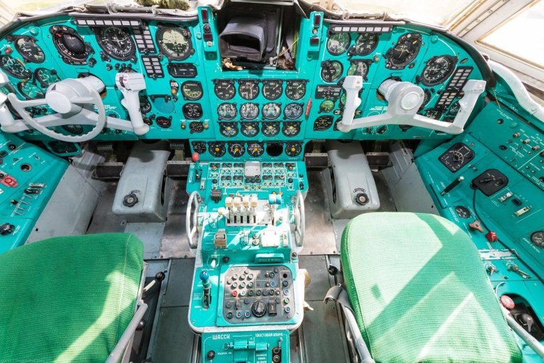 Ил-62 кабина