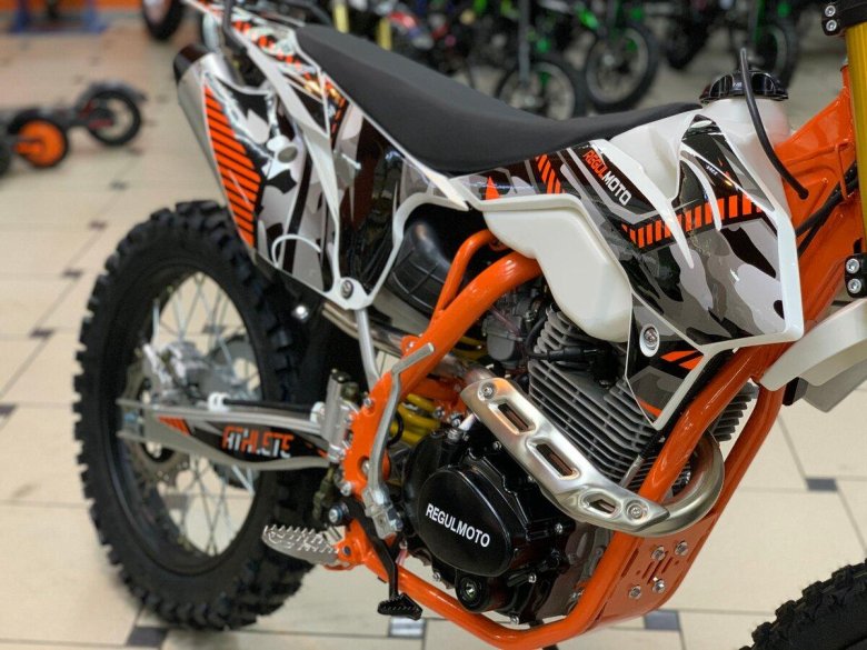 Мотоцикл Regulmoto athlete 250 21/18