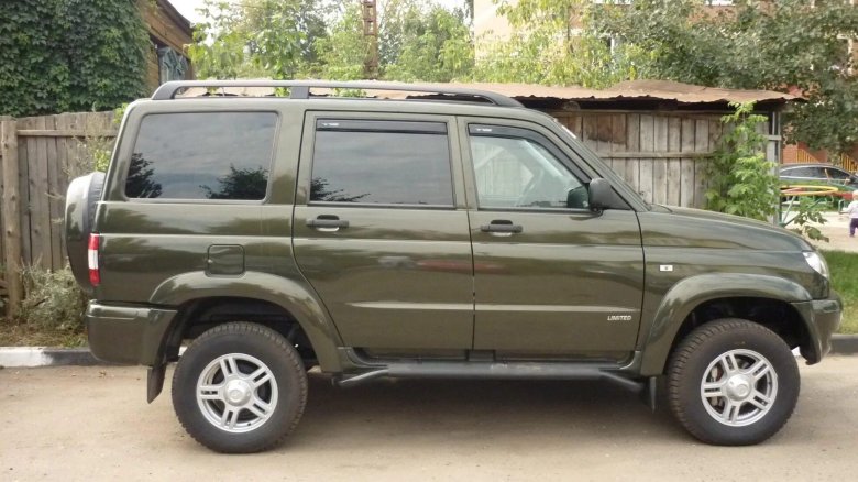 УАЗ Патриот 303 хаки