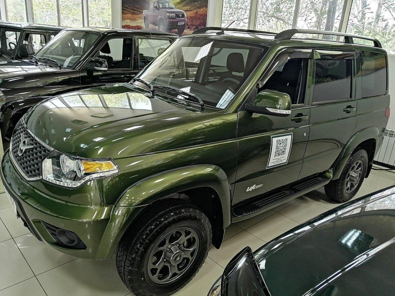 УАЗ Патриот 2022 зеленый