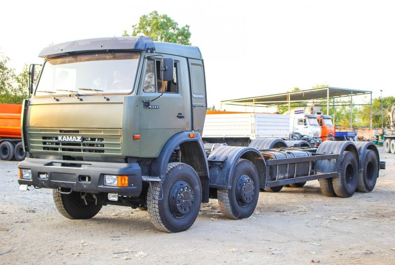 КАМАЗ 6540 бортовой 8х4