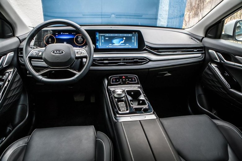 Автомобиль