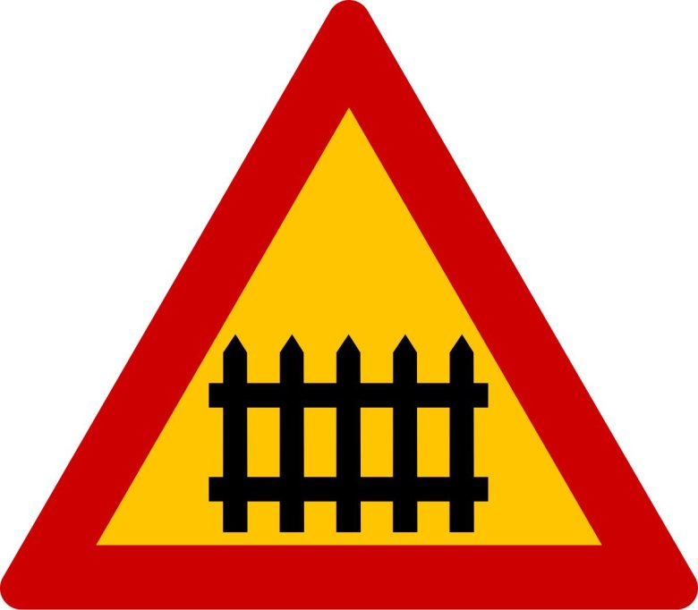 1.1 "Железнодорожный переезд со шлагбаумом".