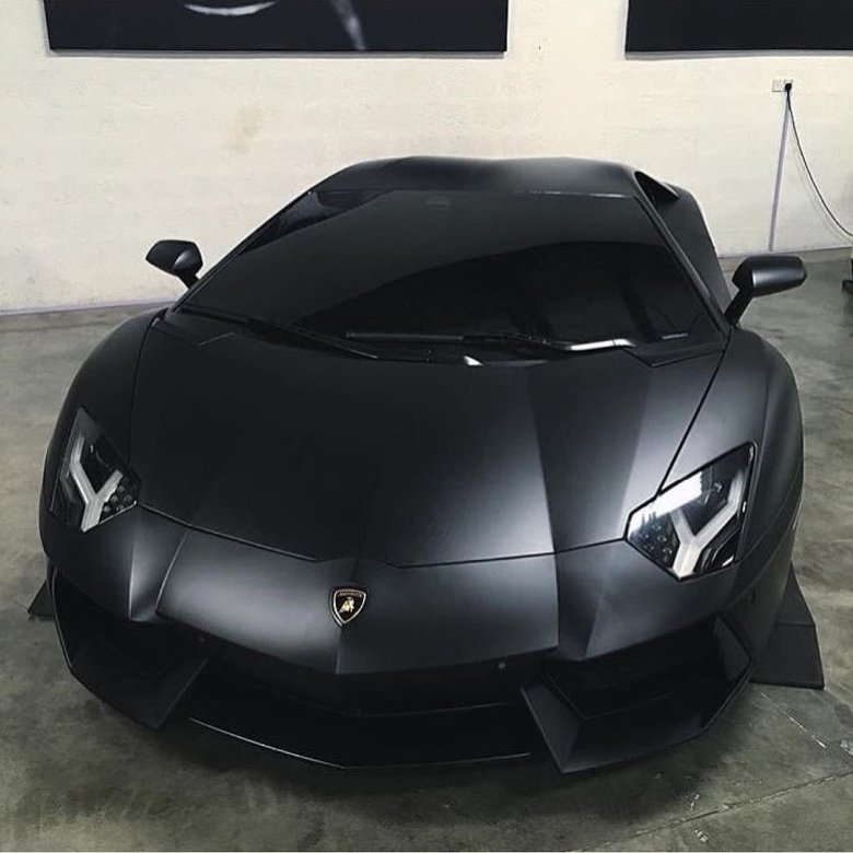 Lamborghini Aventador черный матовый
