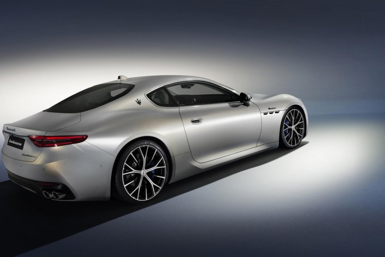 Новая Мазерати 2023