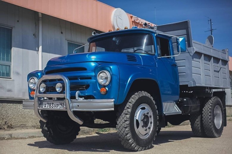 Грузовик ЗИЛ 130