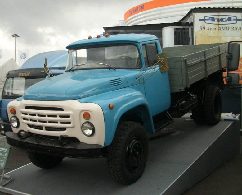 Грузовик ЗИЛ 130