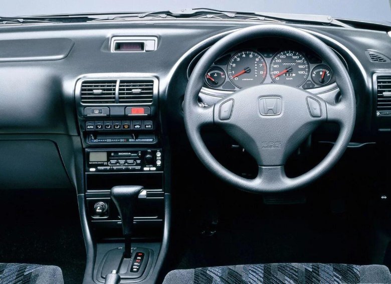 Хонда Интегра 1998 салон