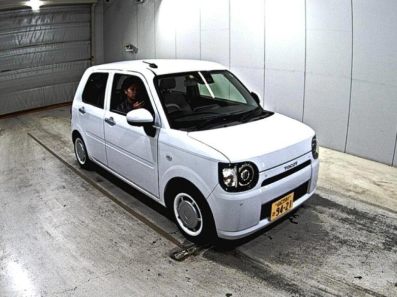 Nissan cube ii (z11)