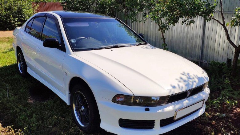 Митсубиси Галант 2001