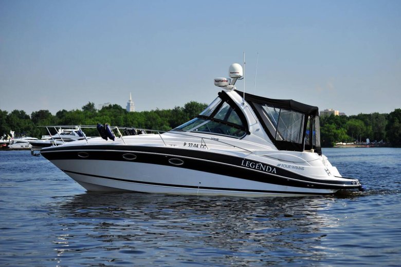 Катер four Winns