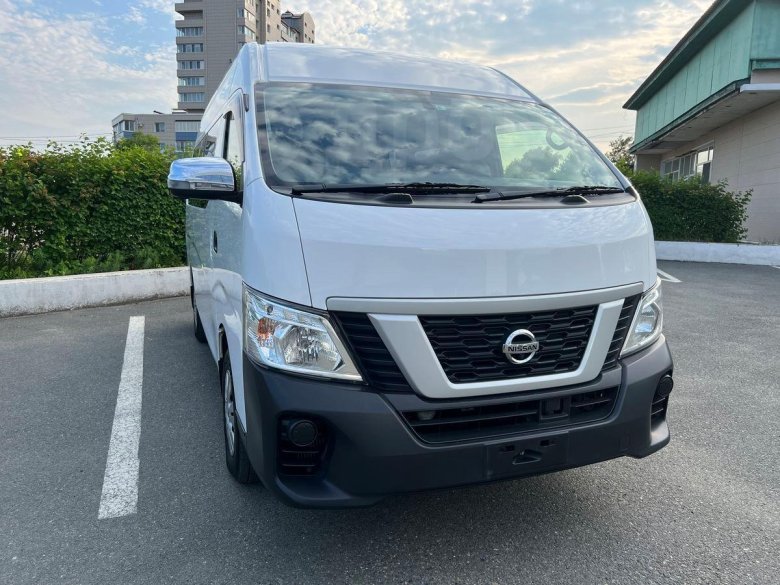 Ниссан нв 350