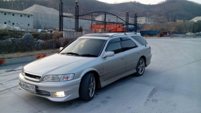 Тойота Марк 2 квалис