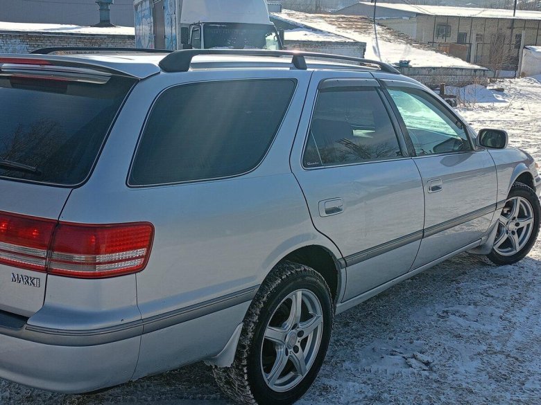 Toyota vista v (v50)