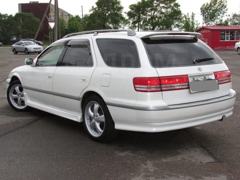 Toyota Mark 2 Wagon Qualis