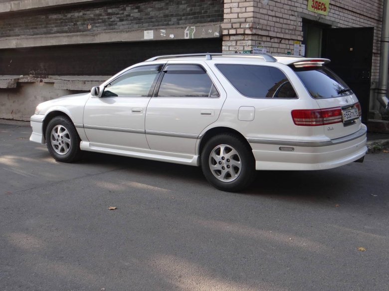 Toyota Mark 2 Wagon Qualis