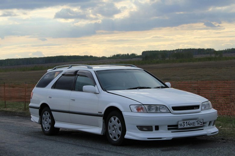 Тойота Марк 2 Qualis