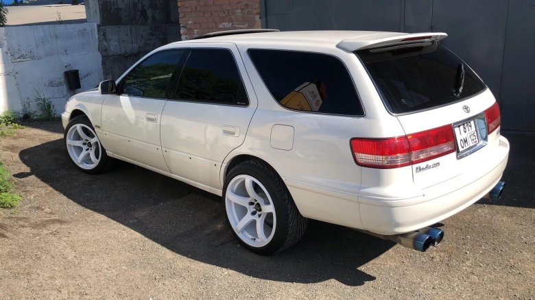 Toyota Mark 2 Wagon Qualis