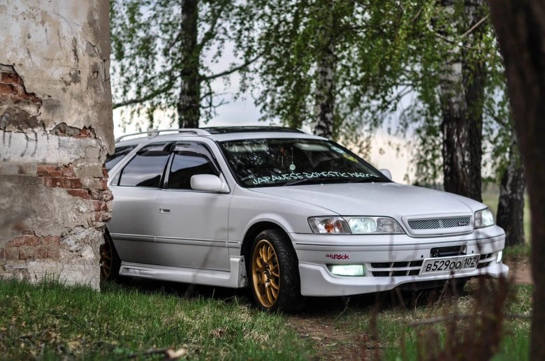 Тойота Марк 2 Qualis