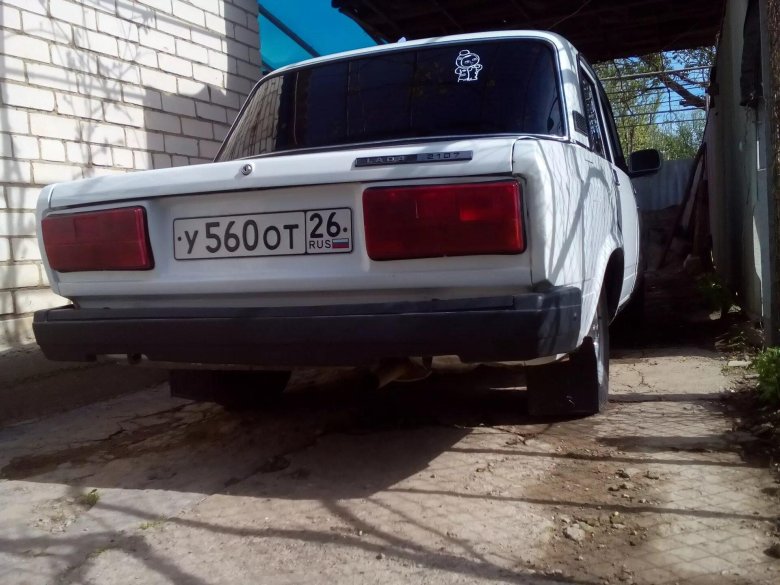 Красные фары на ВАЗ 2107