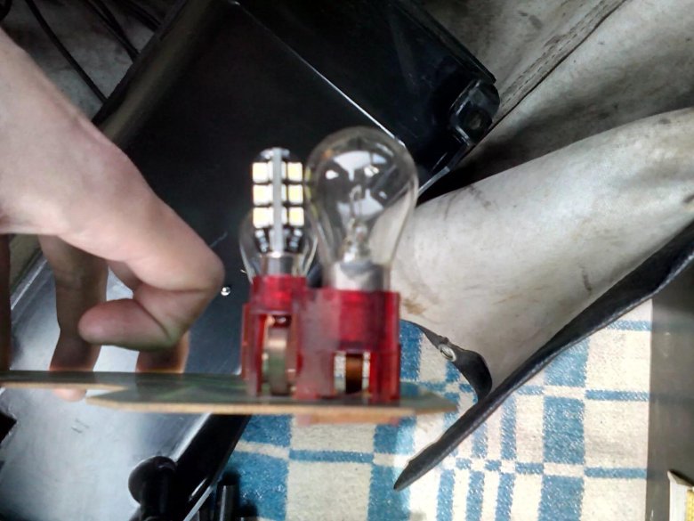 Габаритные лампочки ВАЗ 2107 задние