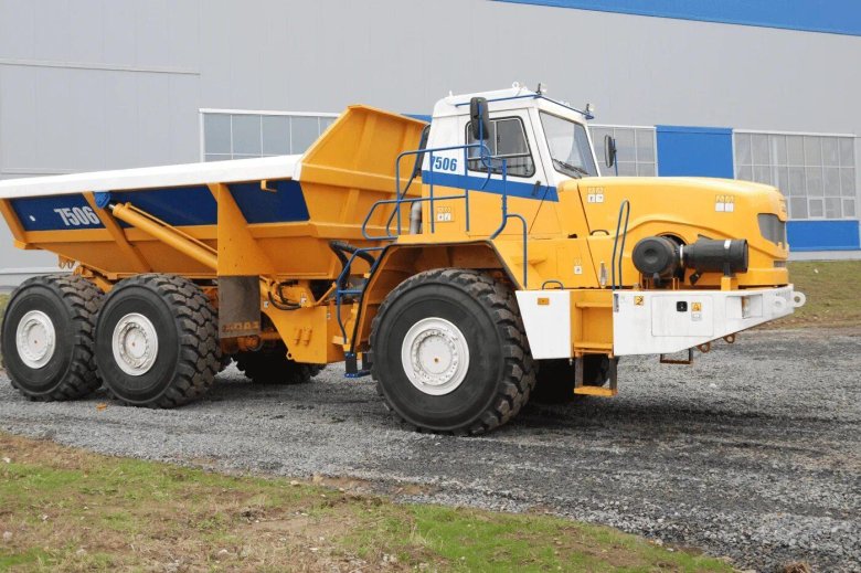 МОАЗ сочлененный самосвал