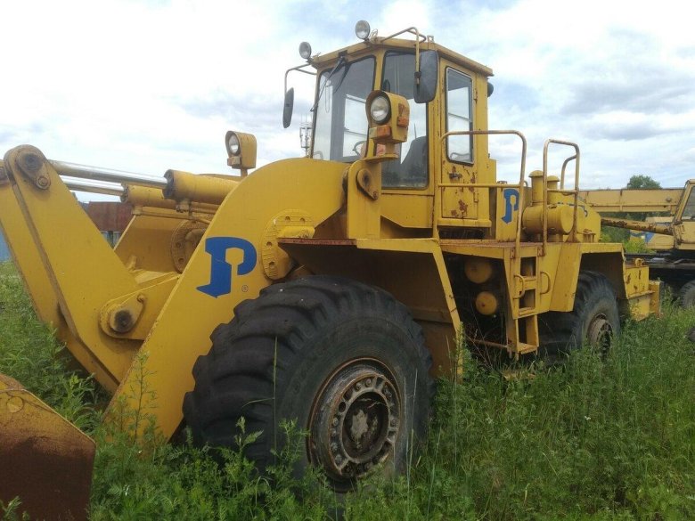 Фронтальный погрузчик МОАЗ 40484