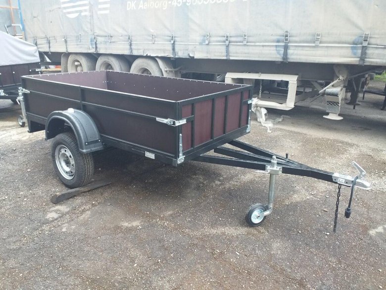 Легковой прицеп