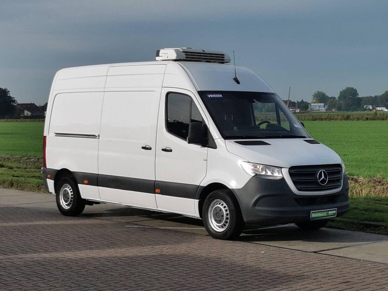 Автомобиль