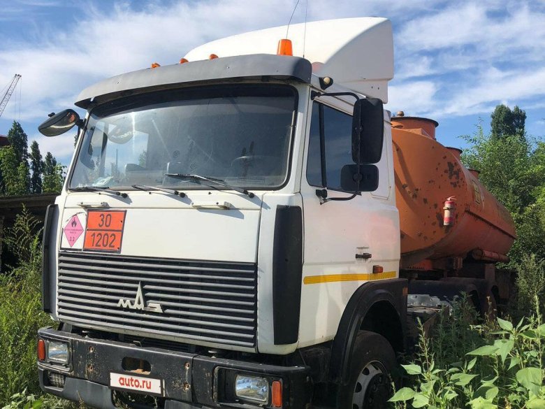 Бензовоз маз