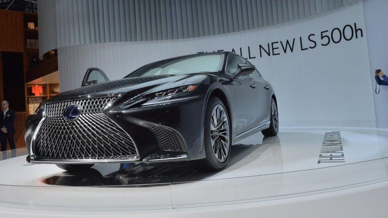 Лексус lm500h