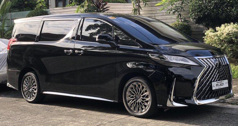 Минивэн Lexus lm300h