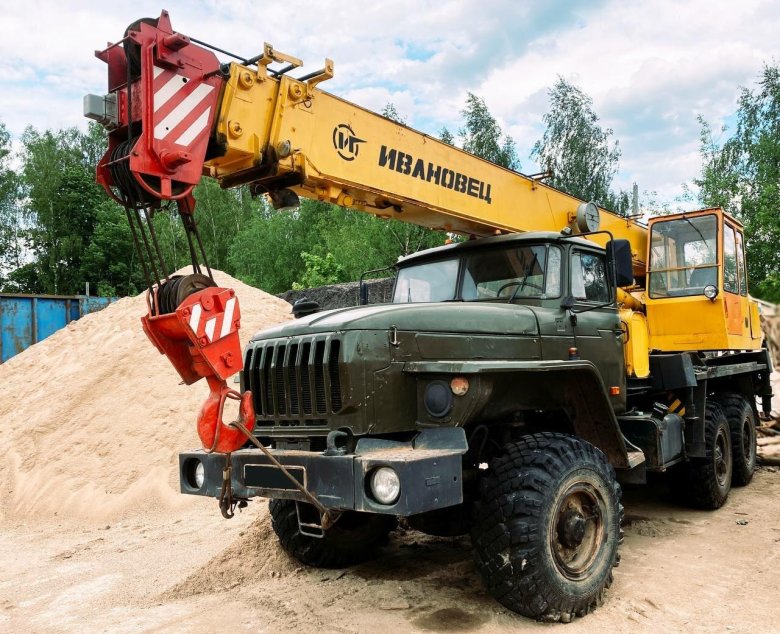 Автокран Урал 5557кс35714