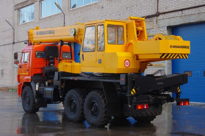 Кран автомобильный КС-35714