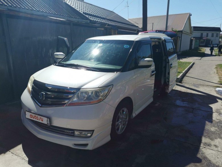 Nissan serena iii (c25)