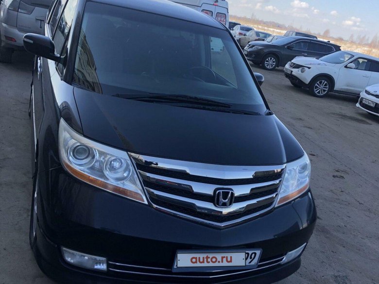 Ниссан Серена 2011