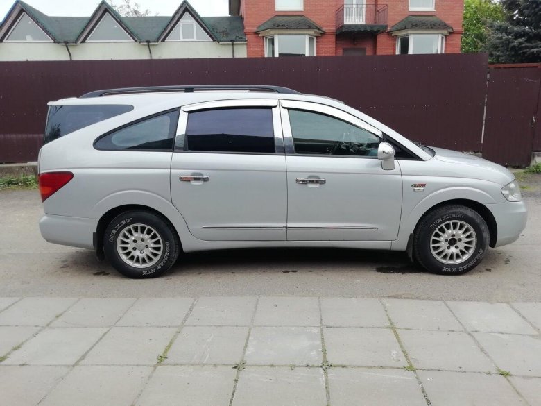 Ssangyong rodius i рестайлинг