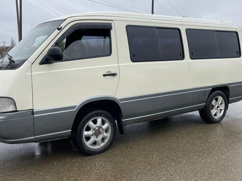 Саньенг истана микроавтобус