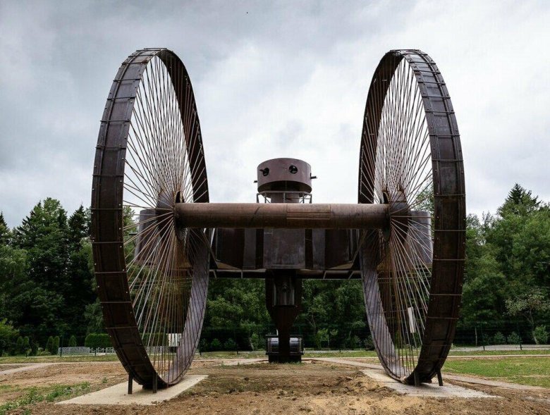 Уличное фото