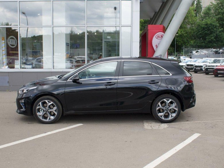 Kia Ceed 2020 хэтчбек черный