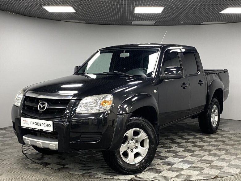 Мазда БТ-50 пикап чёрный дизель механика