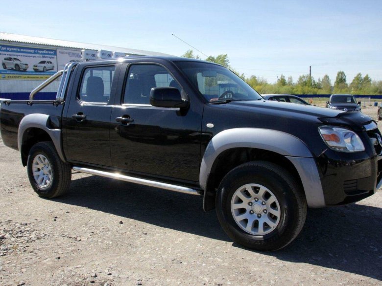 Мазда БТ 50 черная