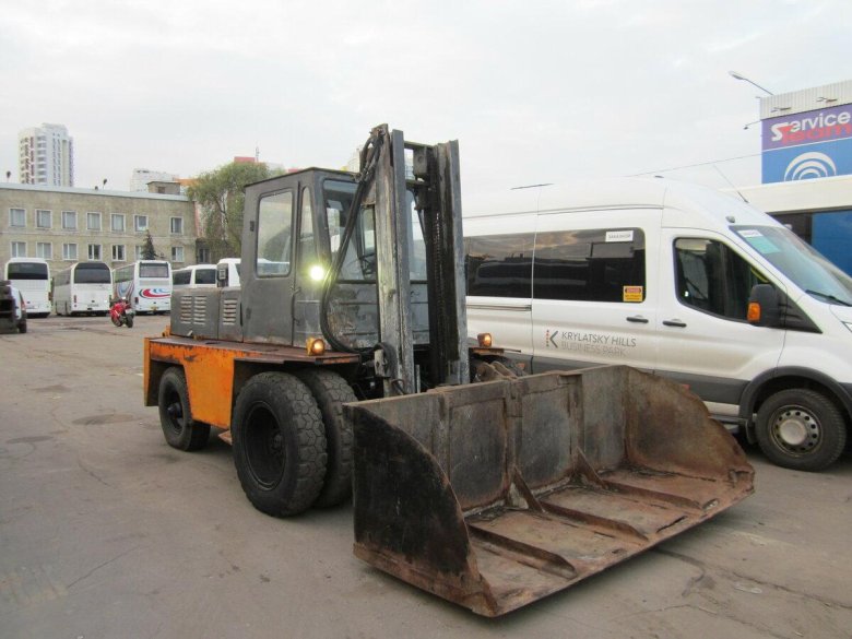 Львовский погрузчик 1991 года