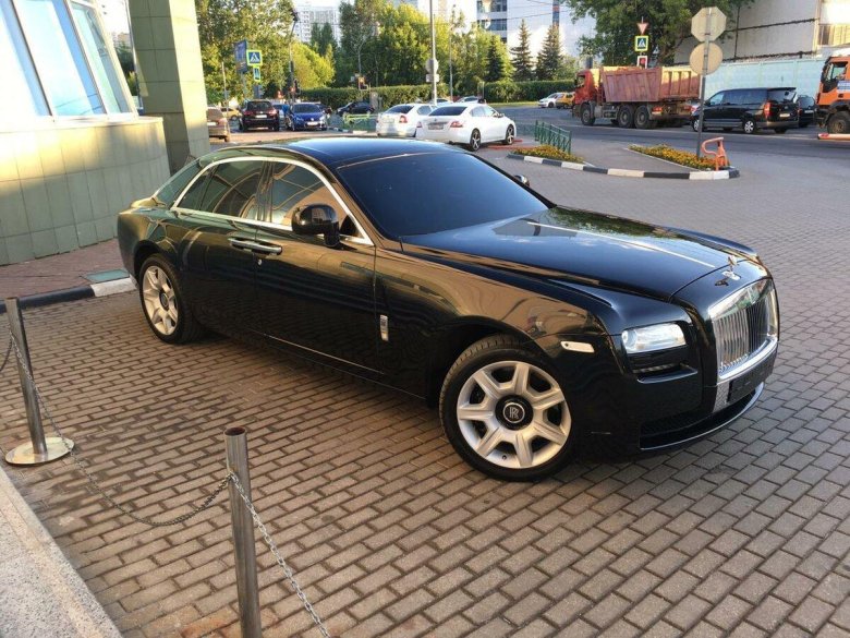 Rolls Royce Ghost 2011