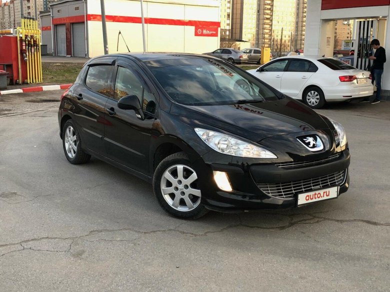 Пежо 308 хэтчбек черный