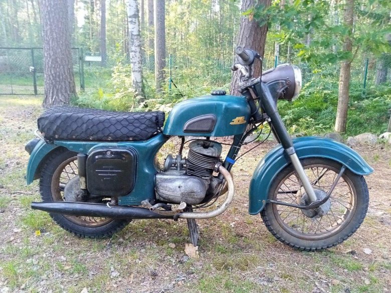 Мотоцикл ковровец к 175