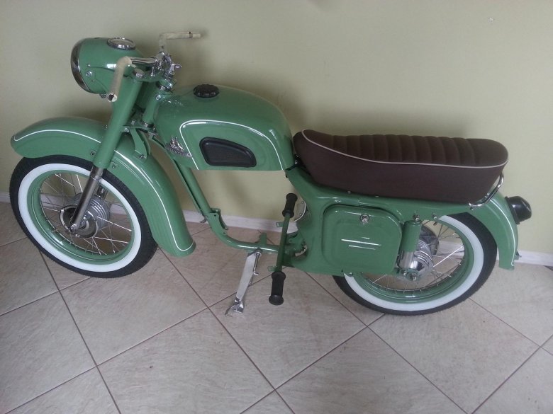 Мотоцикл ковровец к 175